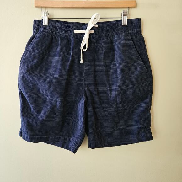 Old Navy 7.5" Pull On Shorts, Size Medium Cotton Navy Striped Stretch Pockets - Picture 1 of 6